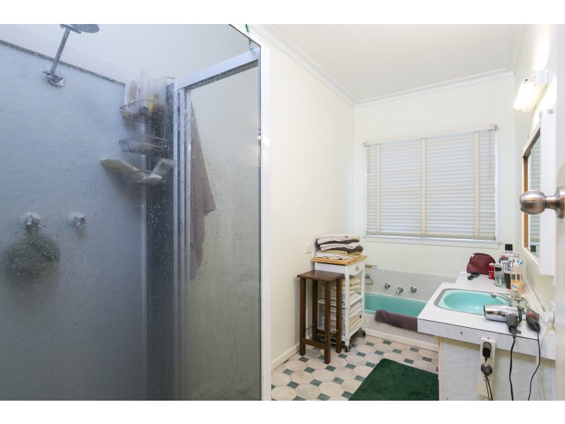 5 Christian Street, California Gully VIC 3556