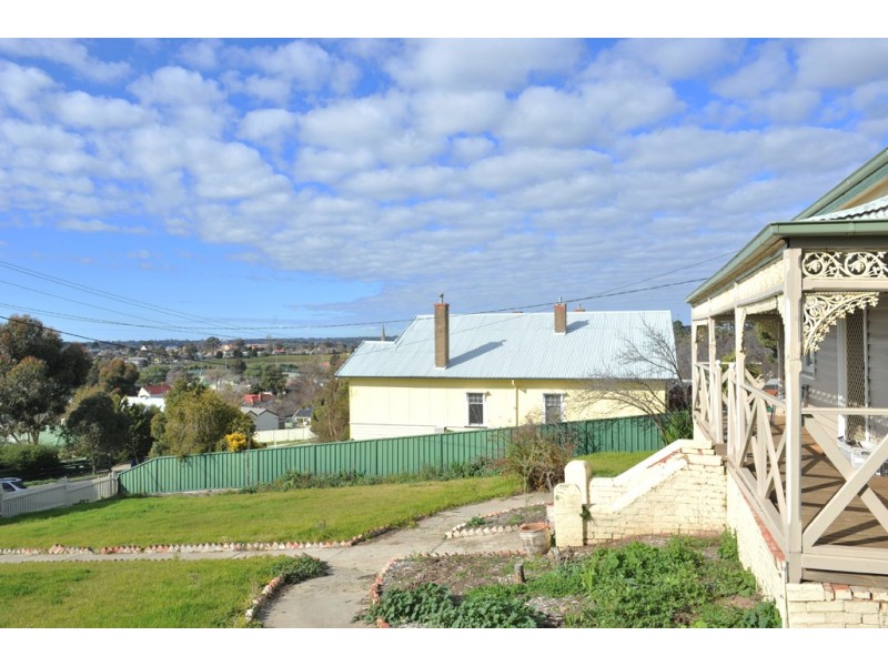 11 Quick Street, Ironbark VIC 3550
