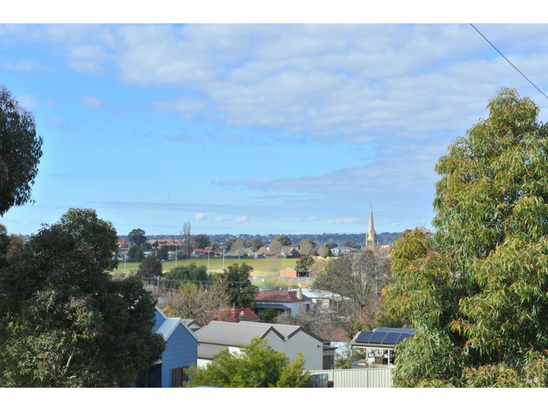 11 Quick Street, Ironbark VIC 3550