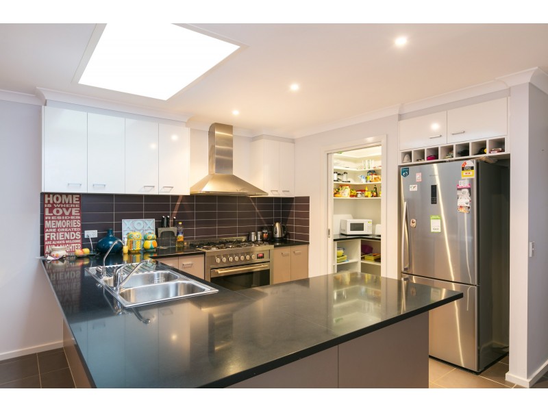 5 Klim Avenue, Kangaroo Flat VIC 3555