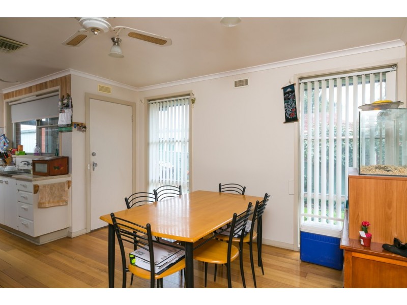 28 Truscott Avenue, California Gully VIC 3556