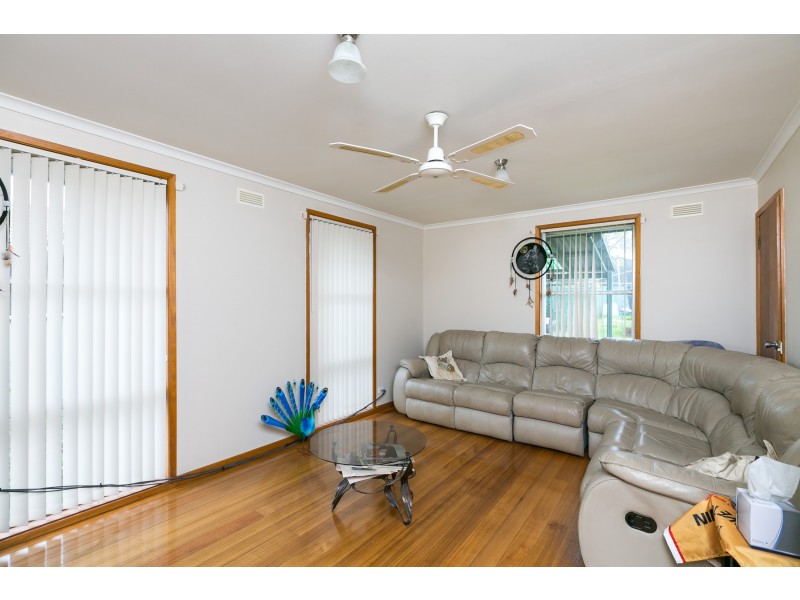 28 Truscott Avenue, California Gully VIC 3556