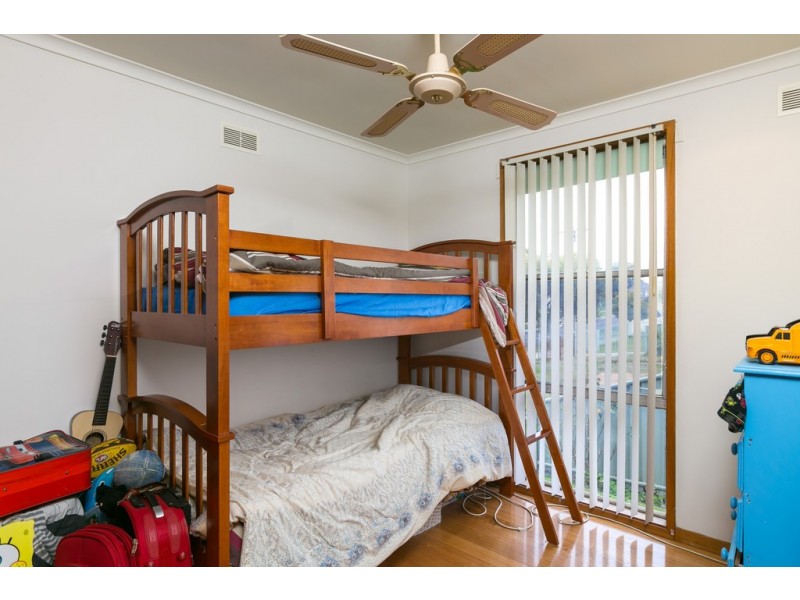 28 Truscott Avenue, California Gully VIC 3556