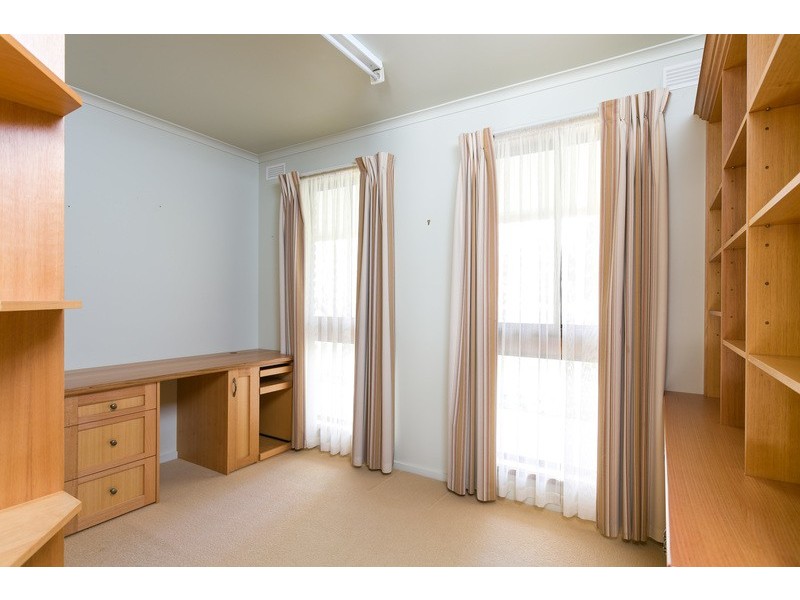 160 Crusoe Road, Kangaroo Flat VIC 3555