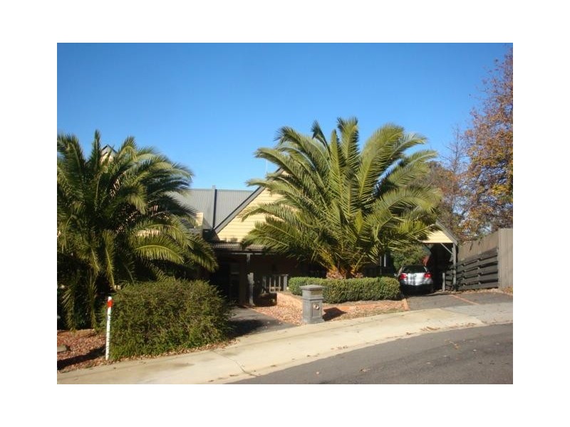 3B Keast Court, Kangaroo Flat VIC 3555
