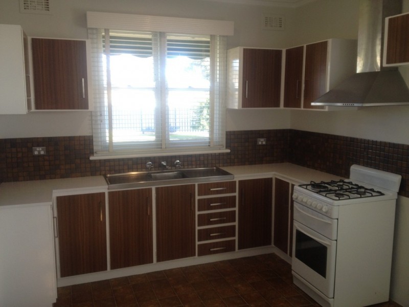 1 Snell Street, Golden Square VIC 3555