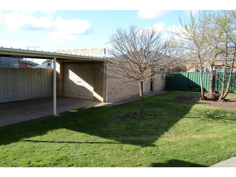 1 Snell Street, Golden Square VIC 3555