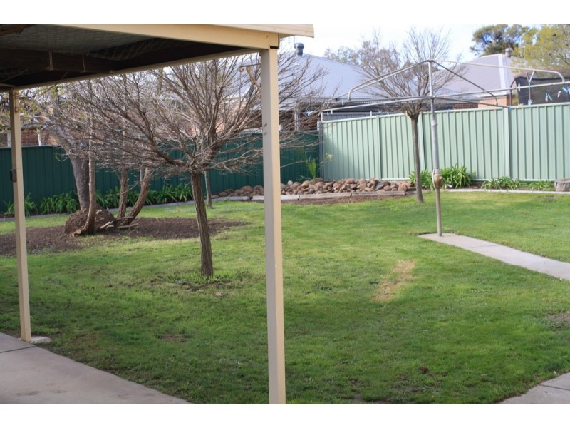 1 Snell Street, Golden Square VIC 3555