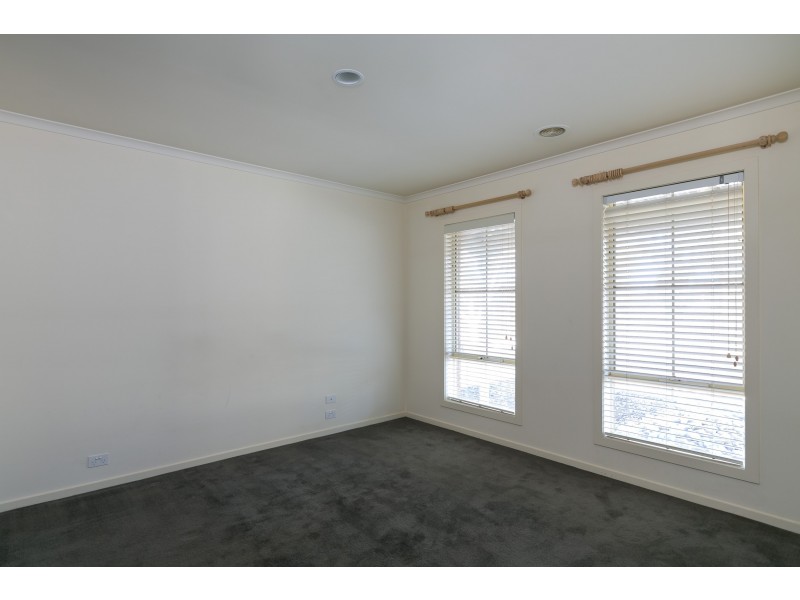 2 Gardenview Ct, Epsom VIC 3551