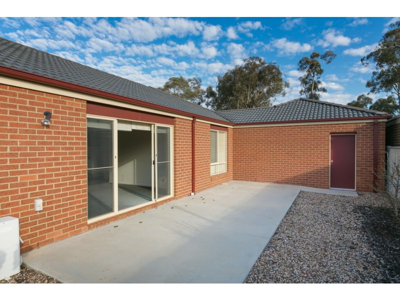 2 Gardenview Ct, Epsom VIC 3551