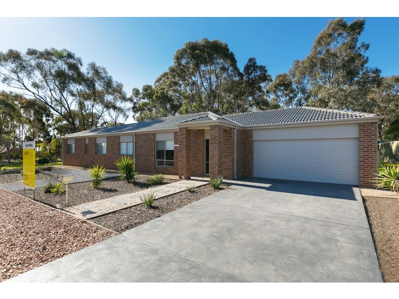 9A Tchumlock Court, Epsom VIC 3551