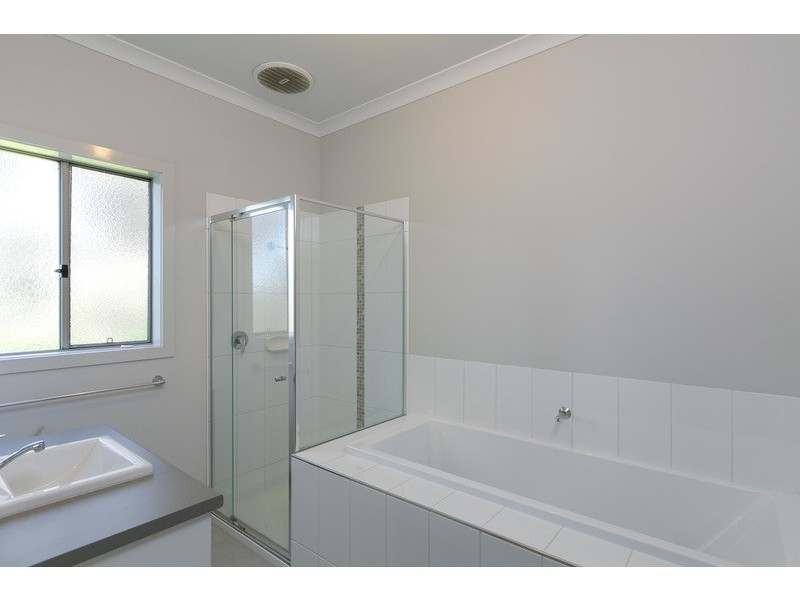 9A Tchumlock Court, Epsom VIC 3551