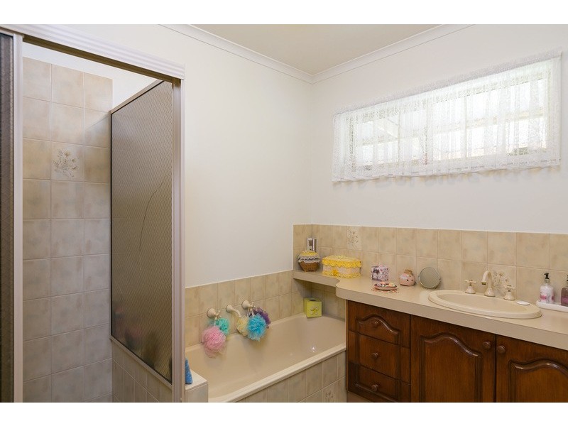 102 Krausgrill Rd, Maiden Gully VIC 3551