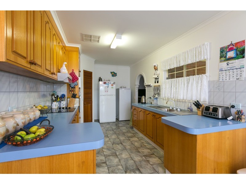 102 Krausgrill Rd, Maiden Gully VIC 3551