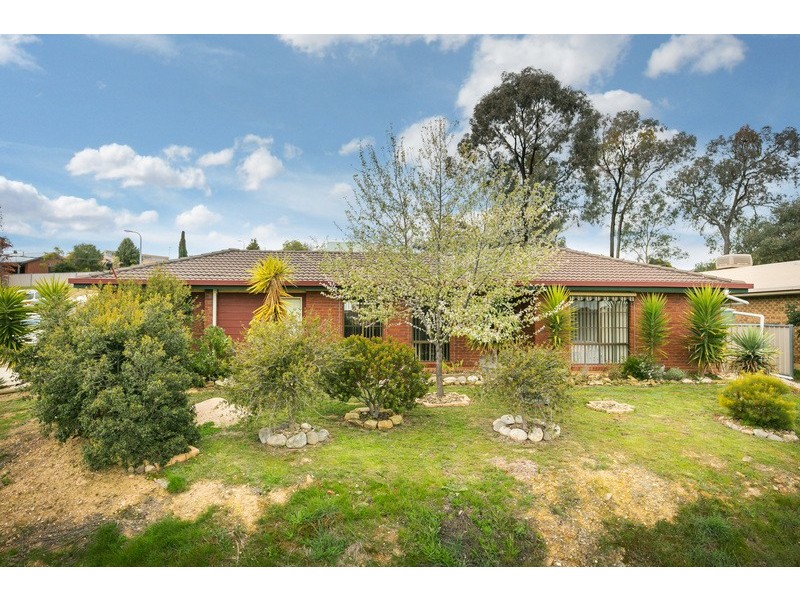 76 Browning Street, Kangaroo Flat VIC 3555