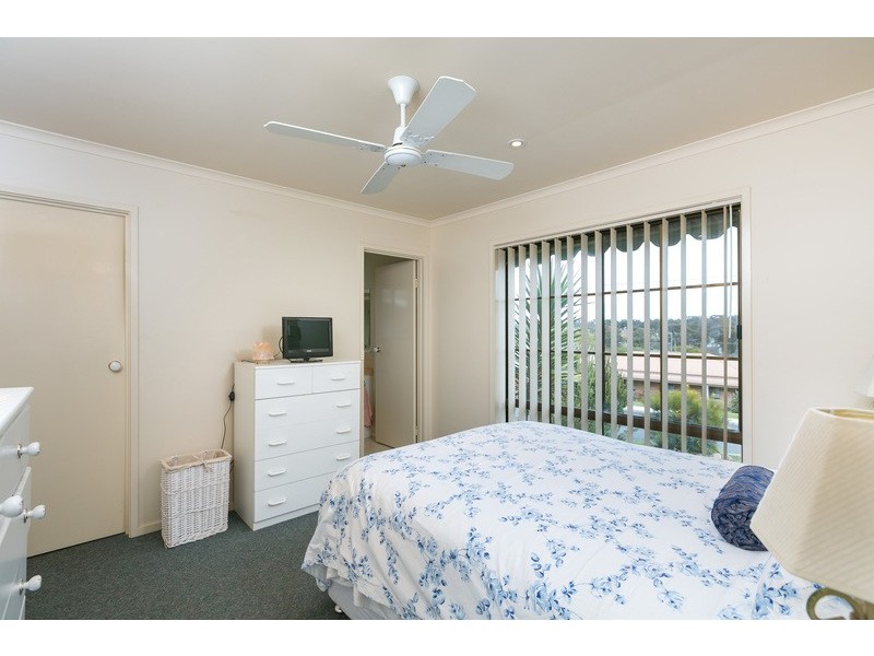 76 Browning Street, Kangaroo Flat VIC 3555