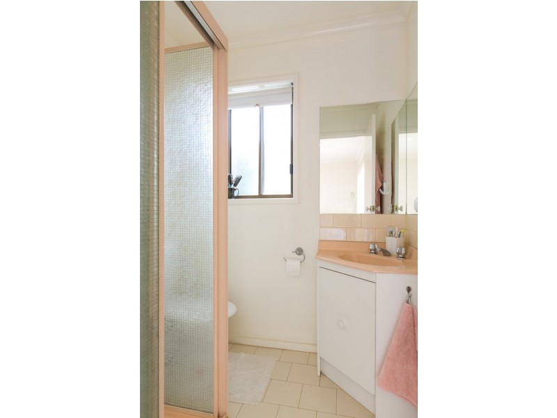 76 Browning Street, Kangaroo Flat VIC 3555