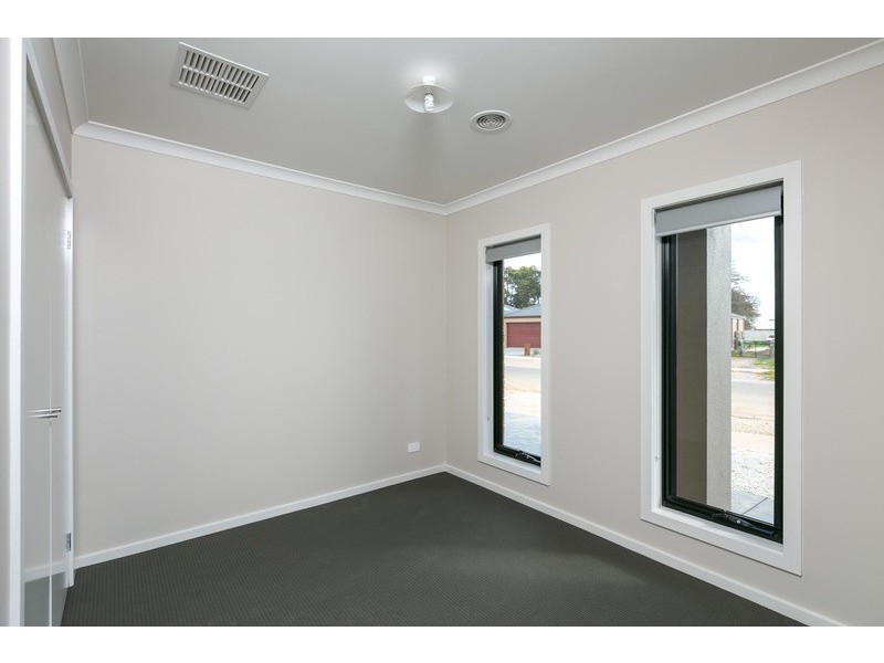 19 Garden Drive, Epsom VIC 3551