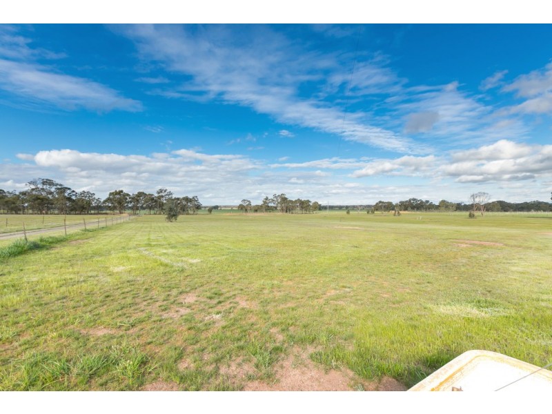 317 Quinns Road, Myers Flat VIC 3556