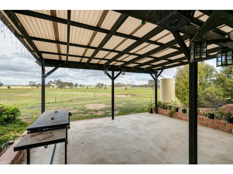 317 Quinns Road, Myers Flat VIC 3556