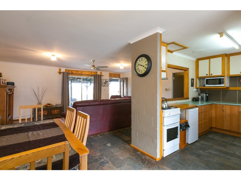 317 Quinns Road, Myers Flat VIC 3556