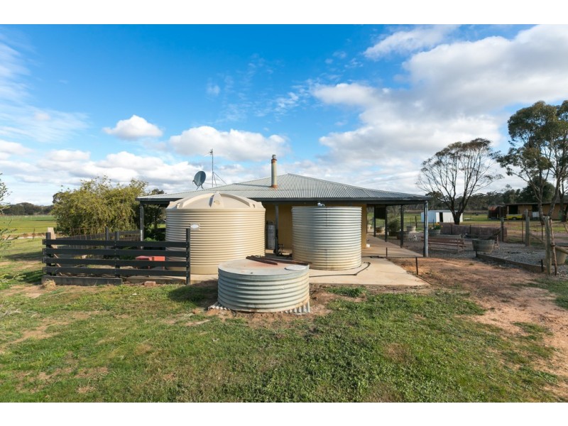 317 Quinns Road, Myers Flat VIC 3556