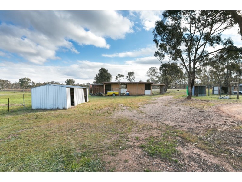 317 Quinns Road, Myers Flat VIC 3556
