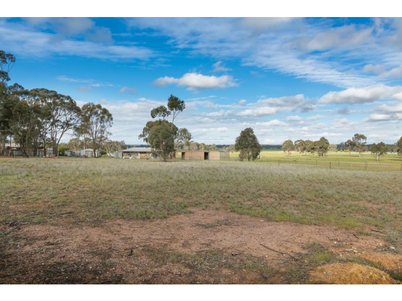 317 Quinns Road, Myers Flat VIC 3556