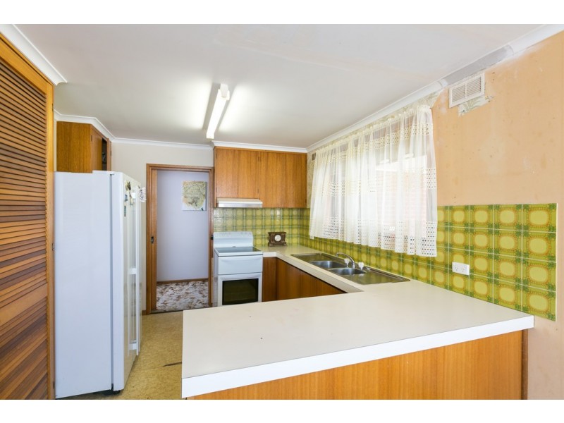 41 Gill Avenue, California Gully VIC 3556