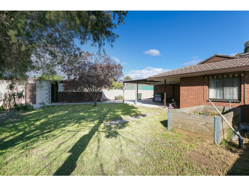 41 Gill Avenue, California Gully VIC 3556