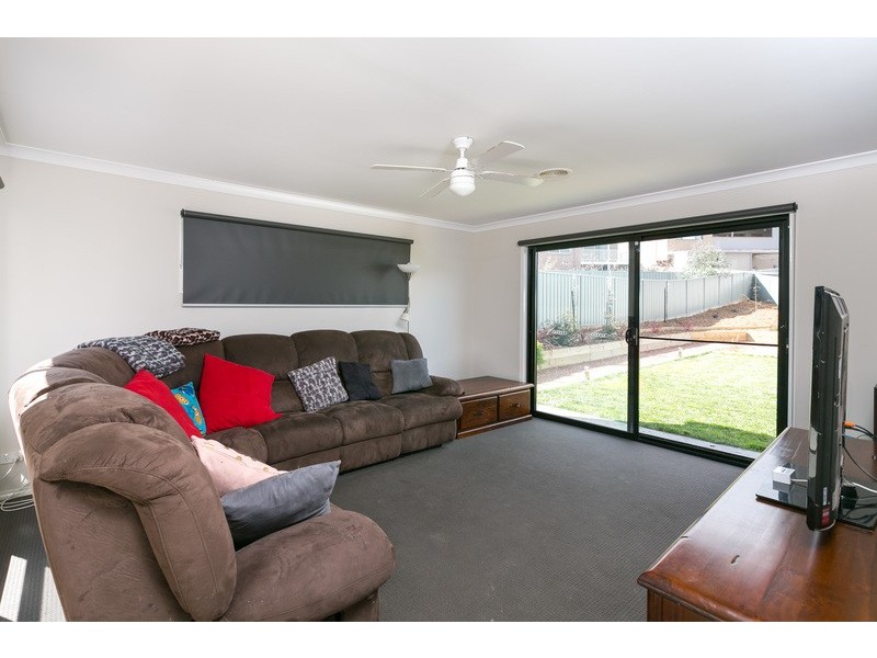 6 Trickett Ct, Kangaroo Flat VIC 3555