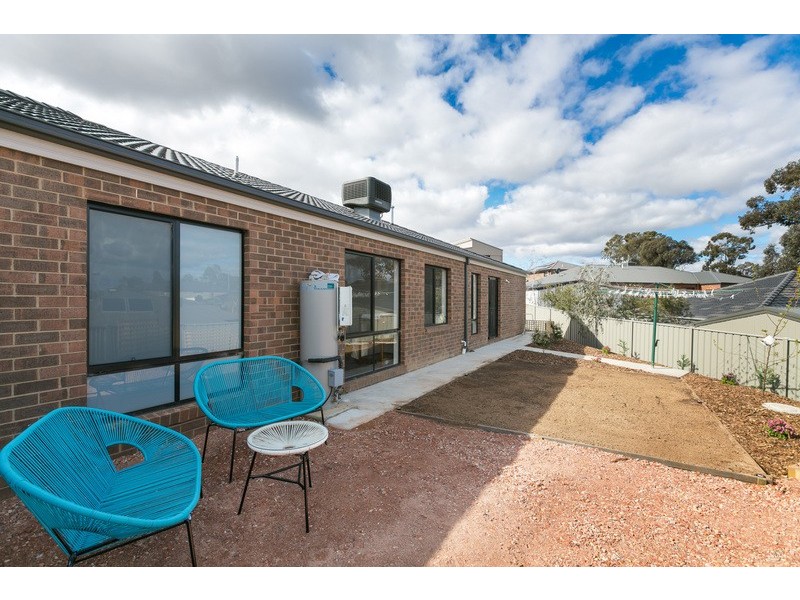 6 Trickett Ct, Kangaroo Flat VIC 3555