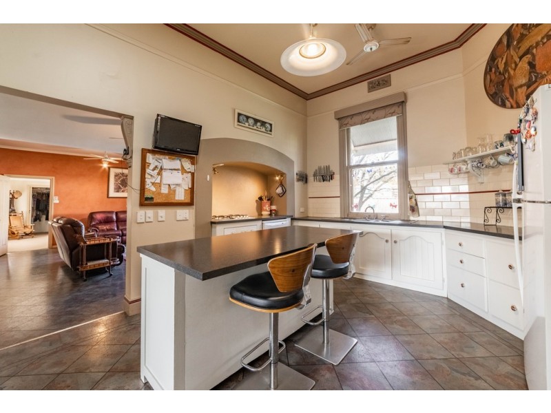 18 Abbott Street, Bendigo VIC 3550