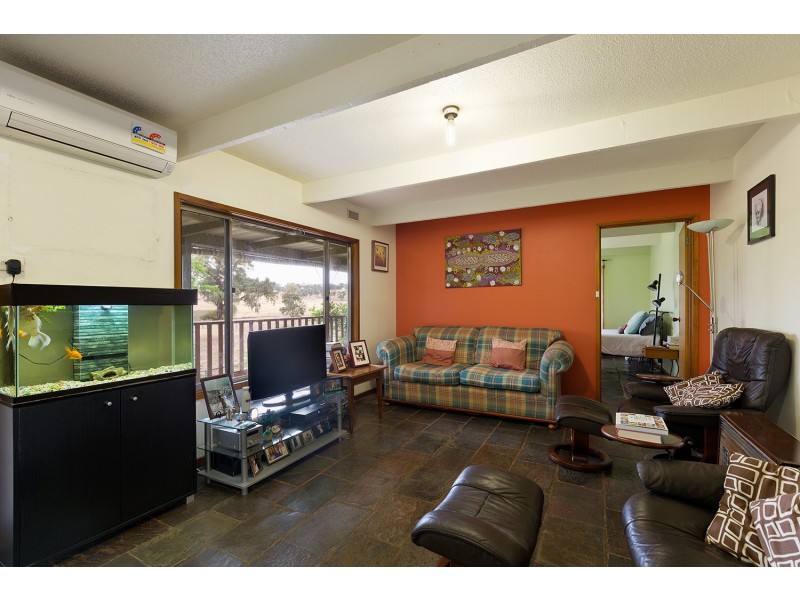 1 Hind Street, Baringhup VIC 3463