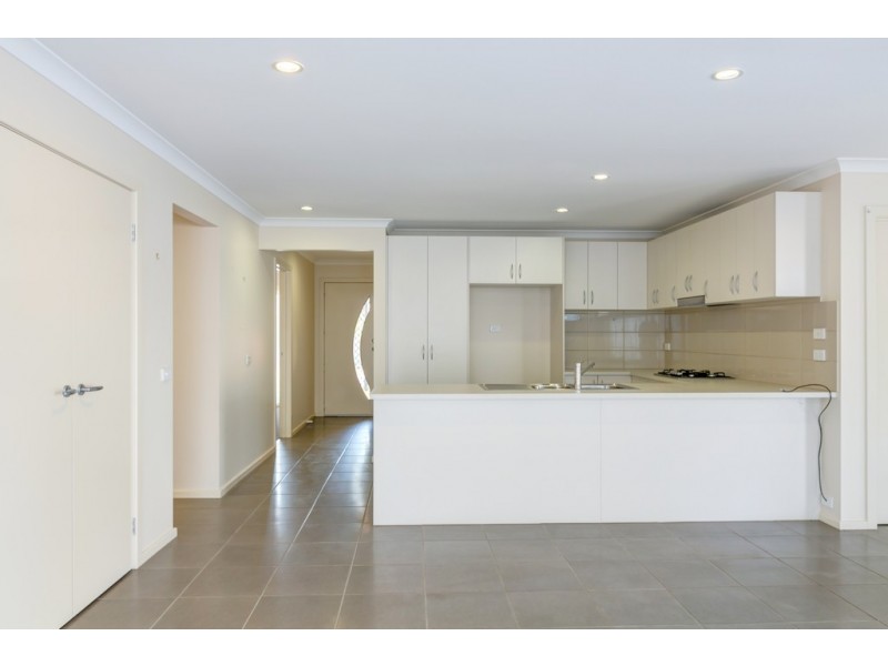 6 Lakeview Place, Jackass Flat VIC 3556