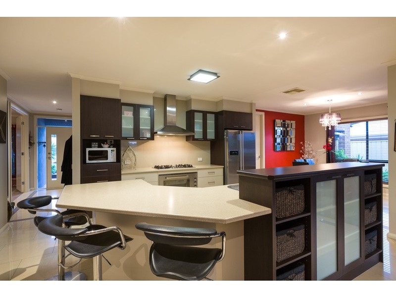 15 Jerribong Way, Kangaroo Flat VIC 3555