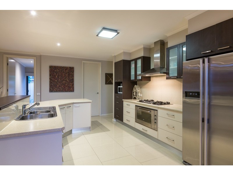 15 Jerribong Way, Kangaroo Flat VIC 3555