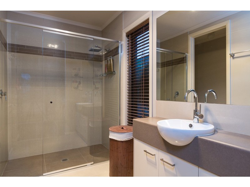 15 Jerribong Way, Kangaroo Flat VIC 3555