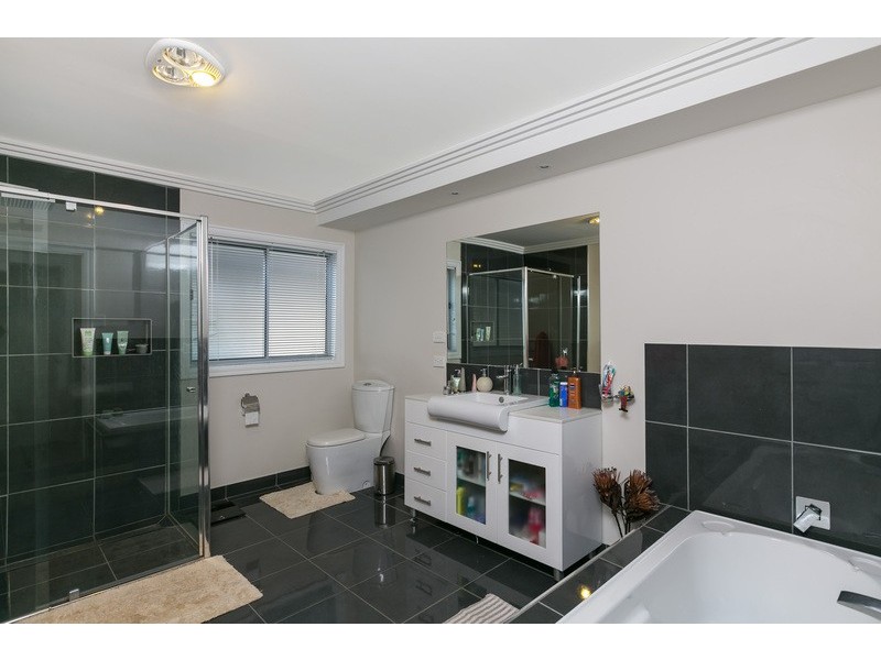 81 Somerville Street, Flora Hill VIC 3550