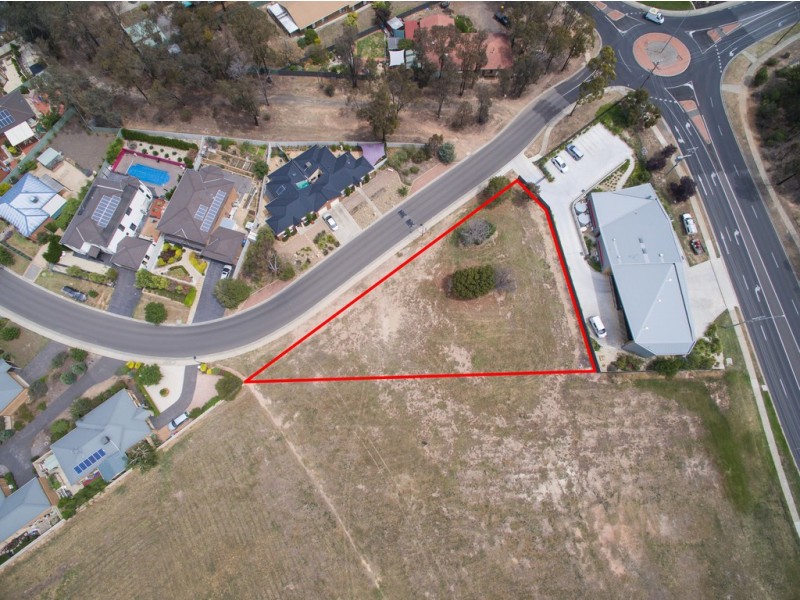 2/131 Edwards Rd, Kennington VIC 3550