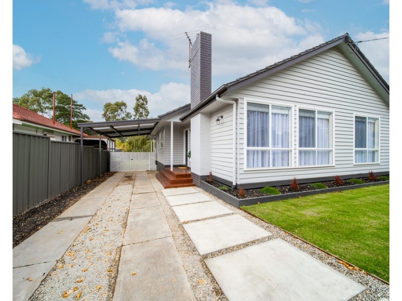 23 Mackenzie Street West, Golden Square VIC 3555