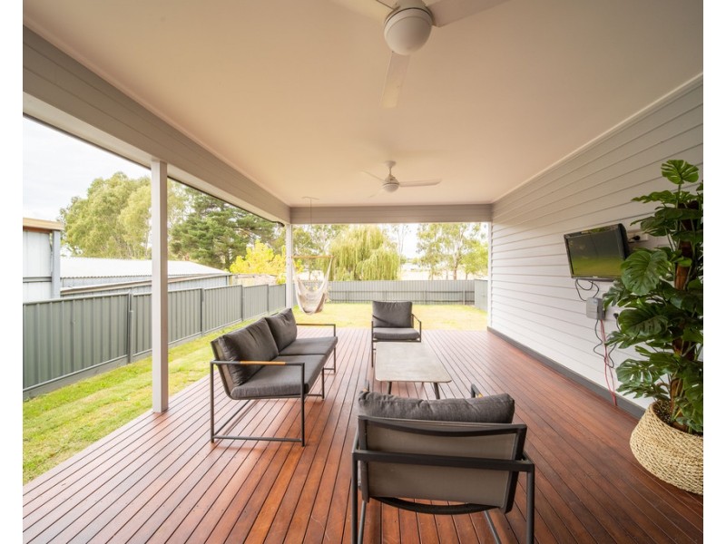 23 Mackenzie Street West, Golden Square VIC 3555