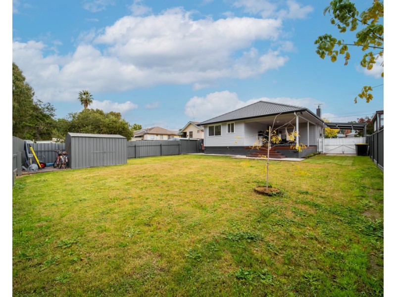 23 Mackenzie Street West, Golden Square VIC 3555