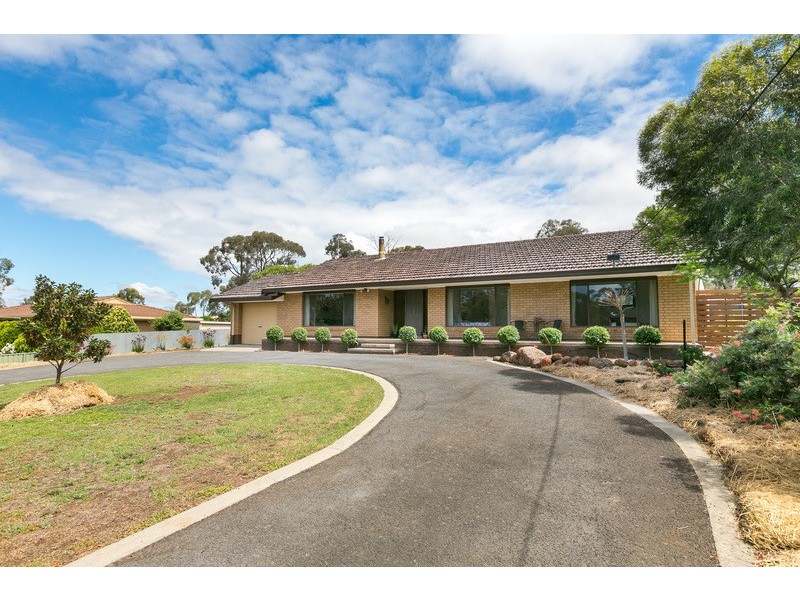 10 Averys Road, Eaglehawk VIC 3556