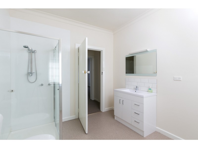 108 MacKenzie Street West, Golden Square VIC 3555