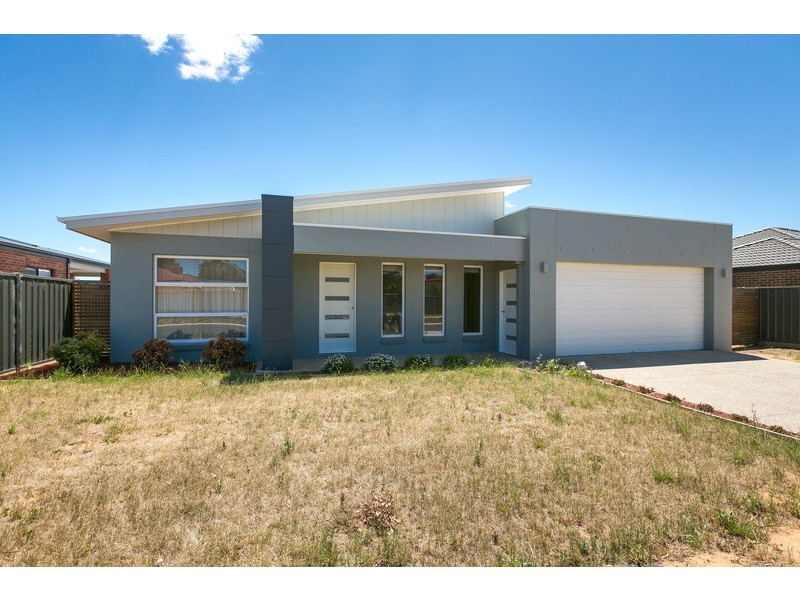 10 Carlin Way, Marong VIC 3515