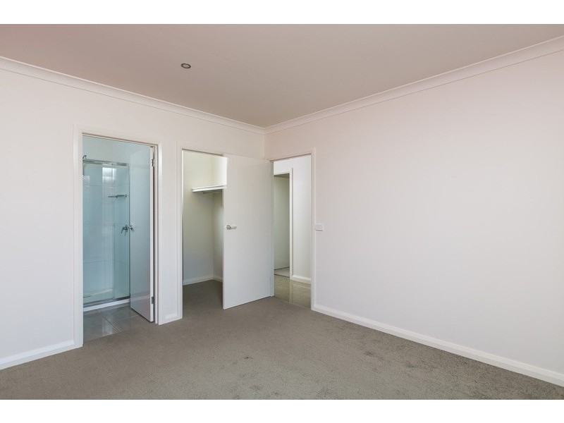 10 Carlin Way, Marong VIC 3515