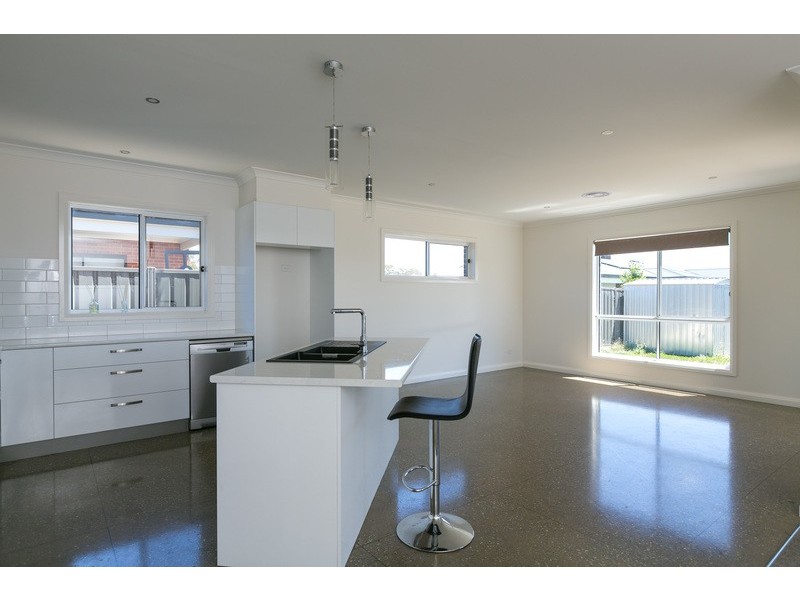 10 Carlin Way, Marong VIC 3515