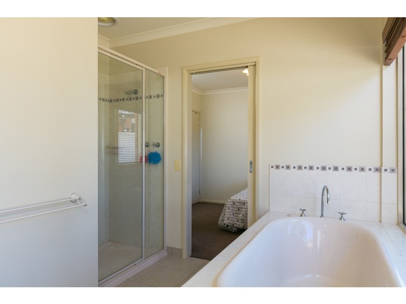 47 Brentwood Boulevard, Strathfieldsaye VIC 3551