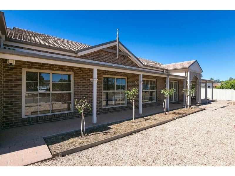 47 Brentwood Boulevard, Strathfieldsaye VIC 3551